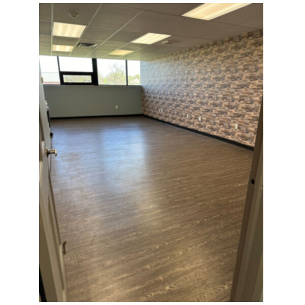 525 Wheatfield Suite 52 , $895 mo, 480sf  Thumbnail